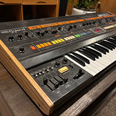 Roland Jupiter-8 image 2