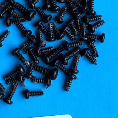 Immagine BEHRINGER UMX610 U-Control MIDI Keyboard Parts: Random Board and Body Screws - 6