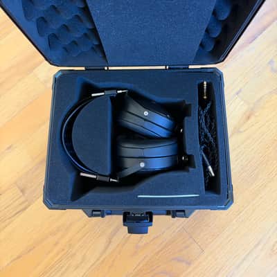 Audeze LCD XC (carbon fiber ) Closed Back Planar Magnetic Headphones- Sale By Auth.DLR 2021 Black / image 2