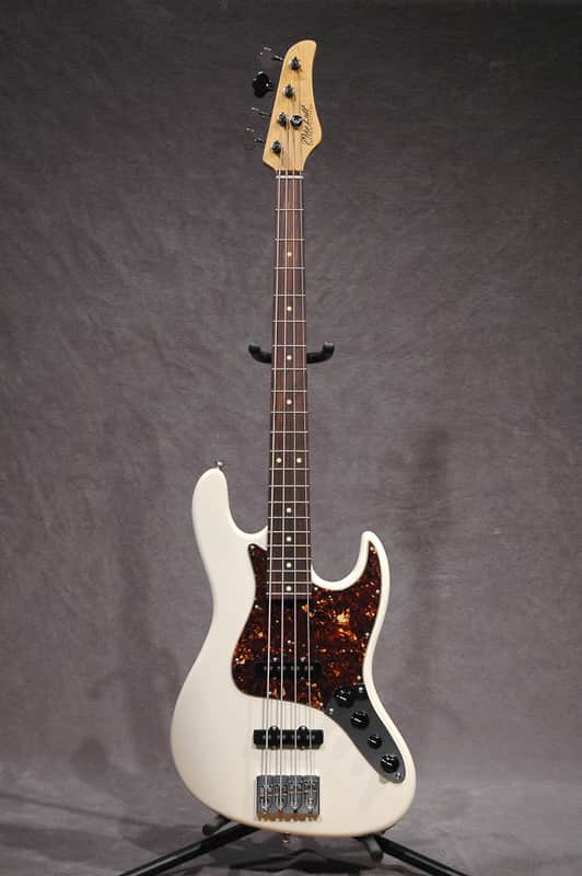 Mike Lull M4V 4-String Bass Olympic White image 1
