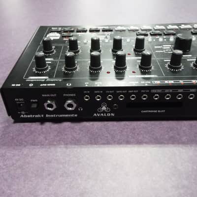 Abstakt Instruments Avalon Bassline Synthesizer Black image 2