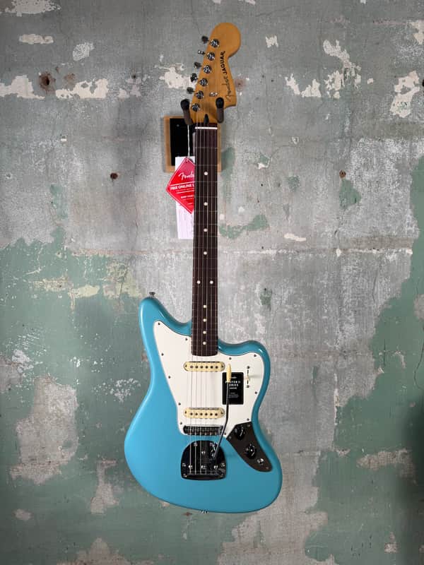 Fender Player II Jaguar 2024 - Present - Aquatone Blue
