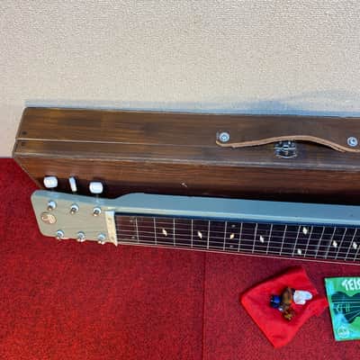 Vintage Teisco model 7 lap steel guitar set with homemade case image 17