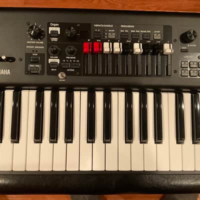Yamaha YC61 61-Key Stage Keyboard image 3