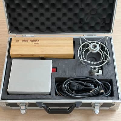 sE Electronics Z5600a II Large Dipahragm Multipattern Tube Condenser Microphone image 8
