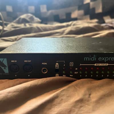 MOTU Midi Express XT, 8x8 MIDI Interface, (No USB) image 3