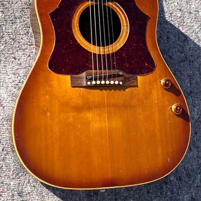 Gibson J-160E 1968 - Sunburst image 2