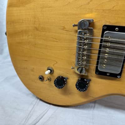Epiphone SC-550 sc550 Scroll Singlecut Guitar with Chipboard Case Vintage - Natural image 5