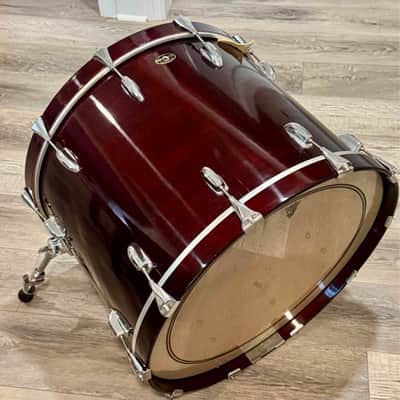 Slingerland 24 inch bass drum 80s - garnet lacquer image 4