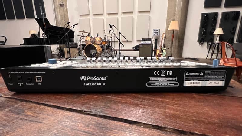 PreSonus Faderport 16 USB DAW Control Surface 2018 - Present - Black