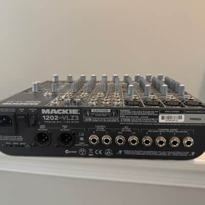 Mackie 1202-VLZ3 12-Channel Mic / Line Mixer 2008 - 2014 - Black image 3