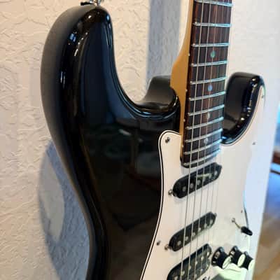 Fender American Deluxe Stratocaster 2009 - Montego Black image 4