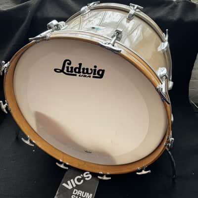 Ludwig 1970s 3 Piece 3 Ply Fab Shell Pack, 9x13, 16x16, 14x22, Gloss Maple Lacquer image 10