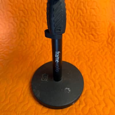 Pair of Gator desktop microphone stands (or speaker stands) GFW-MIC-0601 image 2