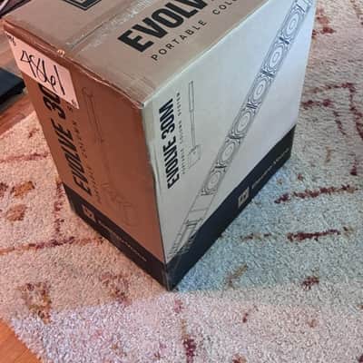 Like New: Electro-Voice Evolve 30M Portable Powered Column Loudspeaker image 2