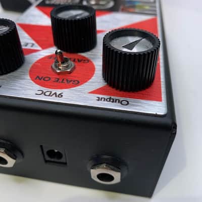 Maestro Invader Distortion 2022 - Present - Red Graphic image 7