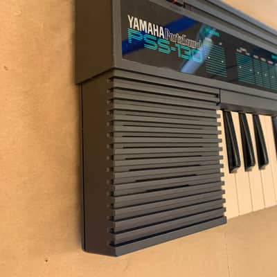 Yamaha PSS-130 PortaSound 1908s Electronic Keyboard Synth VGC in Box w Org. Power Supply image 3
