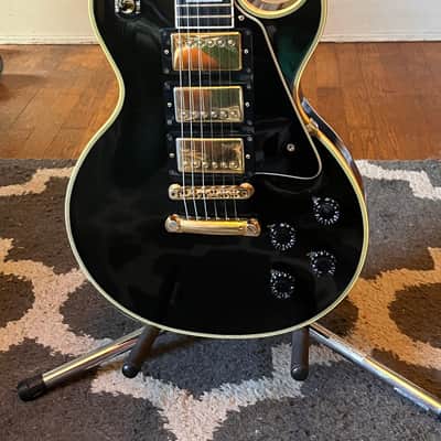 1989 Gibson Les Paul Custom 35th Anniversary Black and Gold Triple Pickup! 1989 - Gloss Black and Gold Accents image 10