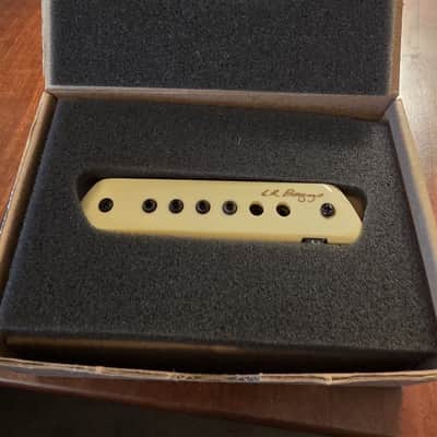 LR Baggs M1A Active Soundhole Pickup with Volume Control 2010s - White image 2