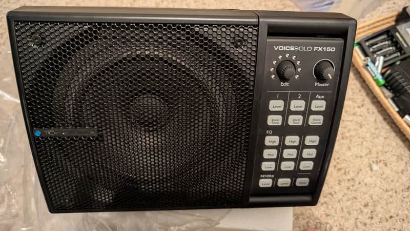 TC Helicon VoiceSolo FX150 Personal PA with Effects 2010s - Black