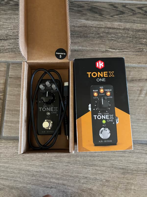IK Multimedia ToneX One