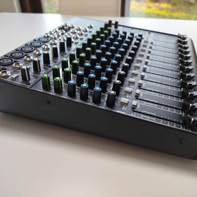 Mackie 1402VLZ4 14-Channel Mic / Line Mixer 2014 - Present - Black image 3