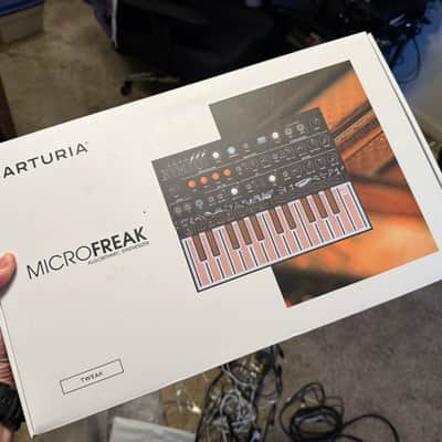 Arturia MicroFreak 25-Key Algorithmic Synthesizer 2019 - Present