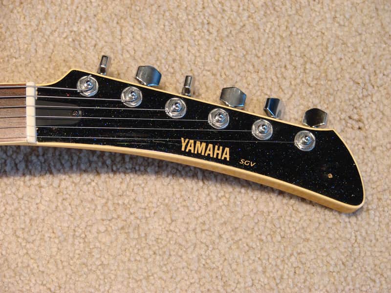 RARE Yamaha SGV 800 Electric Guitar Black Sparkle Tremolo New Case
