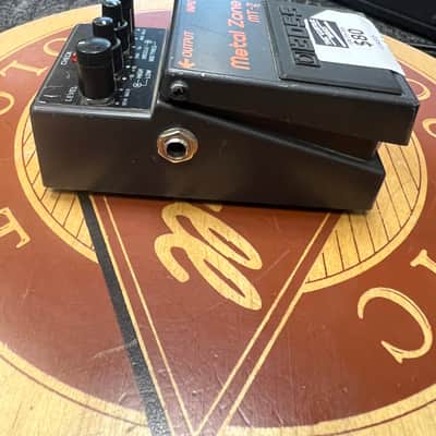 Boss MT-2 Metal Zone (Silver Label) 1991 - Present - Black image 3