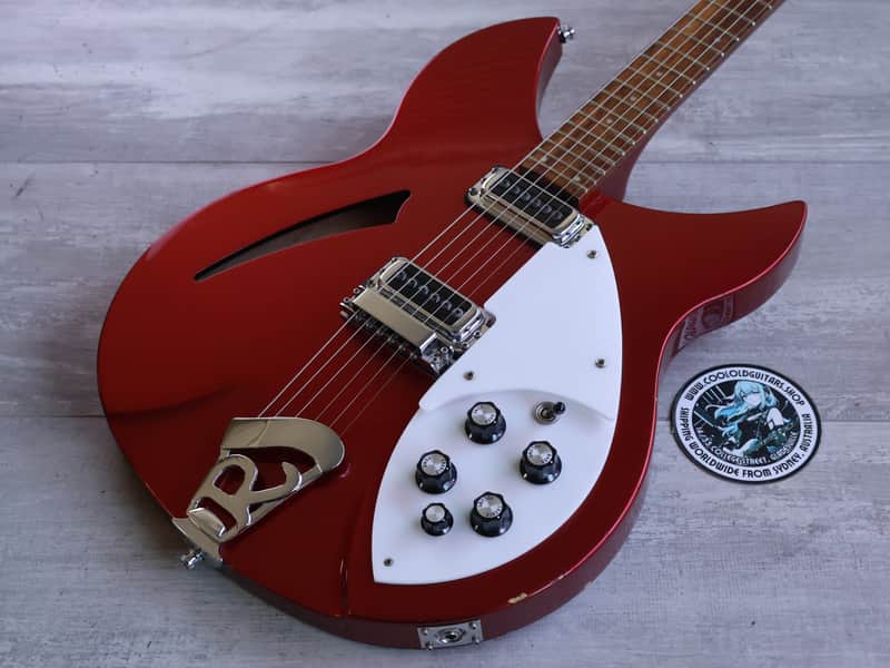 Rickenbacker 330