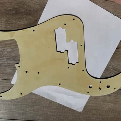 Vintage Fender Precision 60 thru 71  Tortoise USA avri 62 60’s pickguard USA image 6