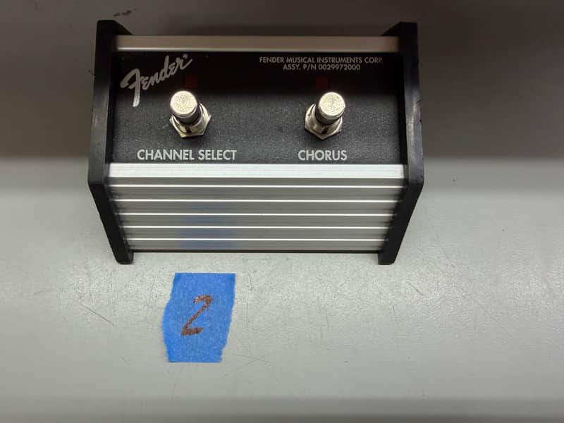 Fender Footswitch for Princeton® Chorus, Ultimate Stereo Chorus, Automatic GT, Automatic SE and M80 Chorus amplifiers 0029972000 image 1