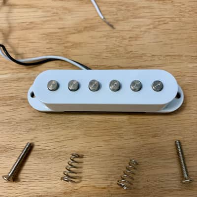 Single Coil Pickup with Screws & Springs (Squier Bullet Strat) image 6