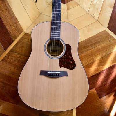 NEW Seagull Guitar S6 Cedar Original Acoustic Guitar - Natural image 1