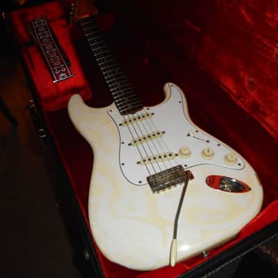 Fender Stratocaster with Rosewood Fretboard 1966 - Olympic White image 10