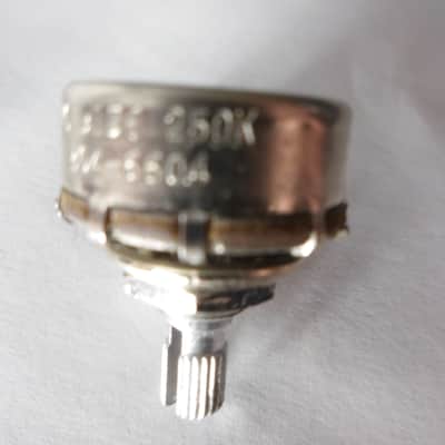 Vintage Fender Stratocaster 1966 pot 250K Strat image 2