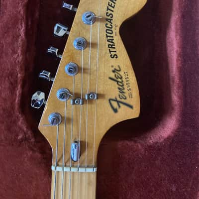 Fender Stratocaster with Maple Fretboard 1978 - 1981 - Sunburst image 4