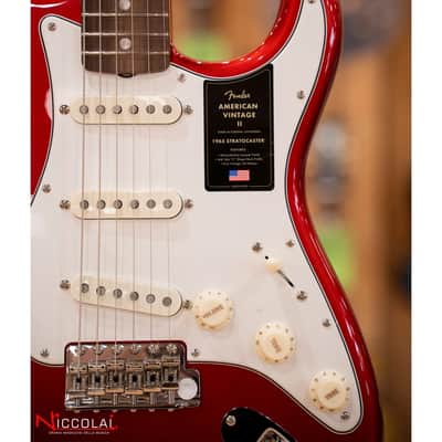 FENDER American Vintage II 1965 Stratocaster, Round-Lam Rosewood Fingerboard, Candy Apple Red image 2