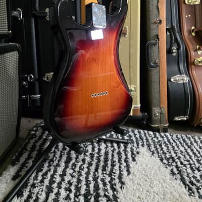 Fender Player II Stratocaster 2024 - Present - 3-Color Sunburst image 9