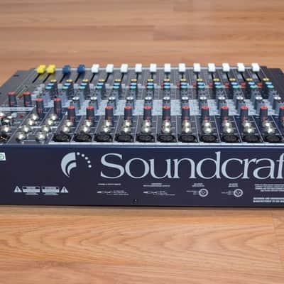 Soundcraft EPM12 12-Channel Mixer image 3