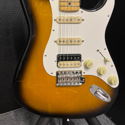 Fender JV Modified '50s Stratocaster HSS 2022 - Present - 2-Tone Sunburst image 2