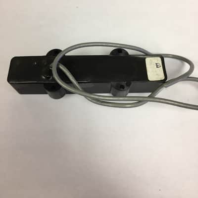 Seymour Duncan Active EQ Bass Pickups AJJ-1 Neck and Bridge image 5