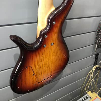 F Bass BNF5 2004 - Sunburst image 5