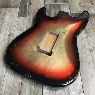 Made to Order - FRANCHIN Mercury F guitar body Relic Aged Nitro Lacquer OVER METALLIC LEAF (Sunburst/ Black/ White/ Blue/ Green/ Yellow/ Red/ Pink/ Burgundy/ Purple/ Gold/ Silver/ Copper, etc.) Stratocaster-Strat-S-Style F-hole Thinline Made in Italy image 3
