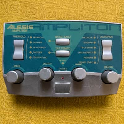 Alesis ModFX Ampliton Tremolo and Auto Pan 2000s - Blue image 1