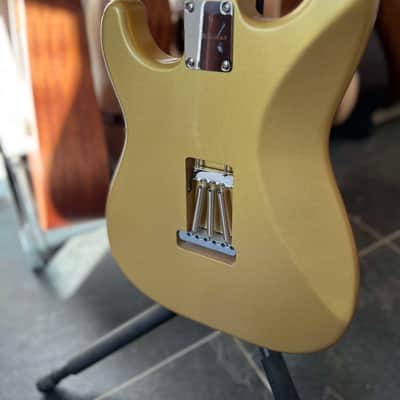 Mambo Mambocaster S 2023 - Gold Nitro image 6