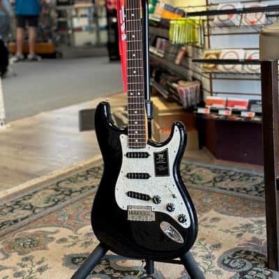 Fender 70th Anniversary Player Stratocaster, Rosewood Fretboard, Nebula Noir W/ Free Shipping & Gig Bag image 2