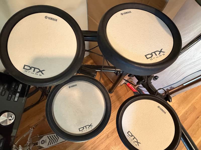 Yamaha DTX502 Electronic Drum Kit – DTX502 Module, 3-Zone Cymbals, Hi-Hat Stand image 1