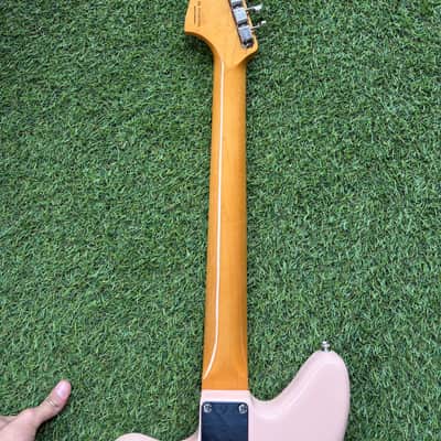 Fender Vintera III Mid '60s Jaguar - Shell Pink image 13
