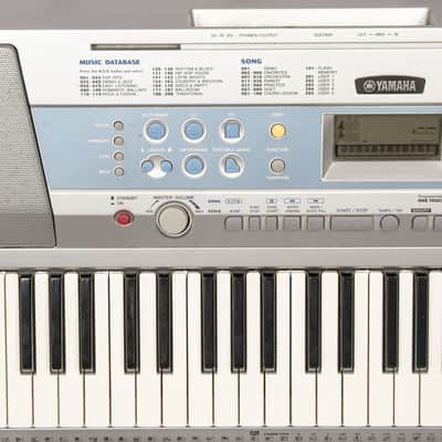 Yamaha DGX-200 Digital Piano x0882 (USED) image 3